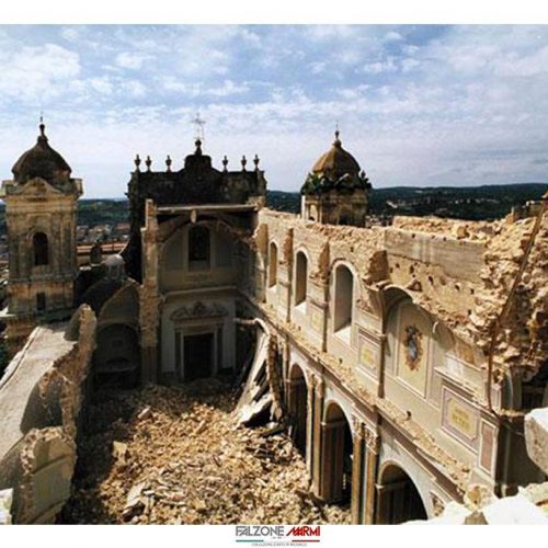 Imprevedibile crollo della Cattedrale di Noto (Siracusa SR - Sicilia) - Barocco siciliano, patrimonio Unesco