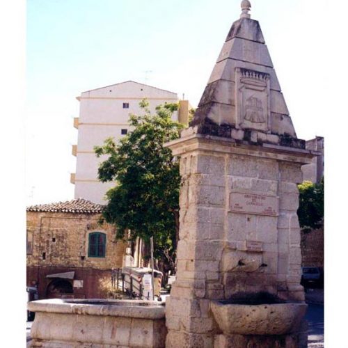 Realizzazione in pietra della Fontana "San Francesco"