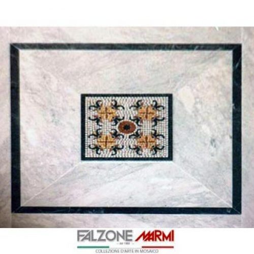 Pavimentazioni con mosaici in marmo per l'arredamento di interni.